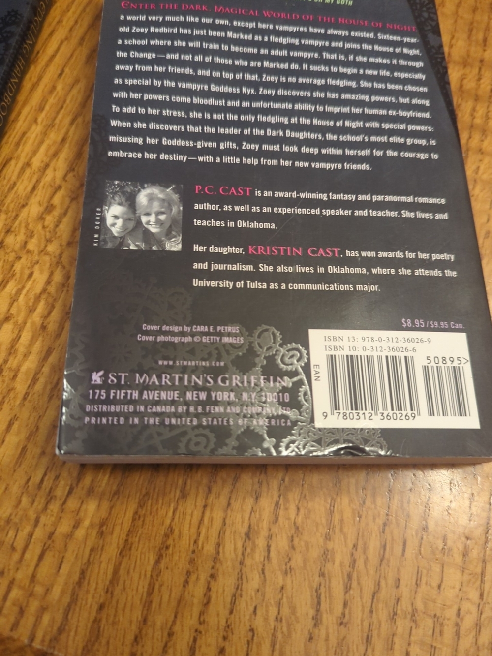 Lot of 5- House of Night Novel Books Series Mystery & Magic- 2 PB and 3 HC - Picture 7 of 11